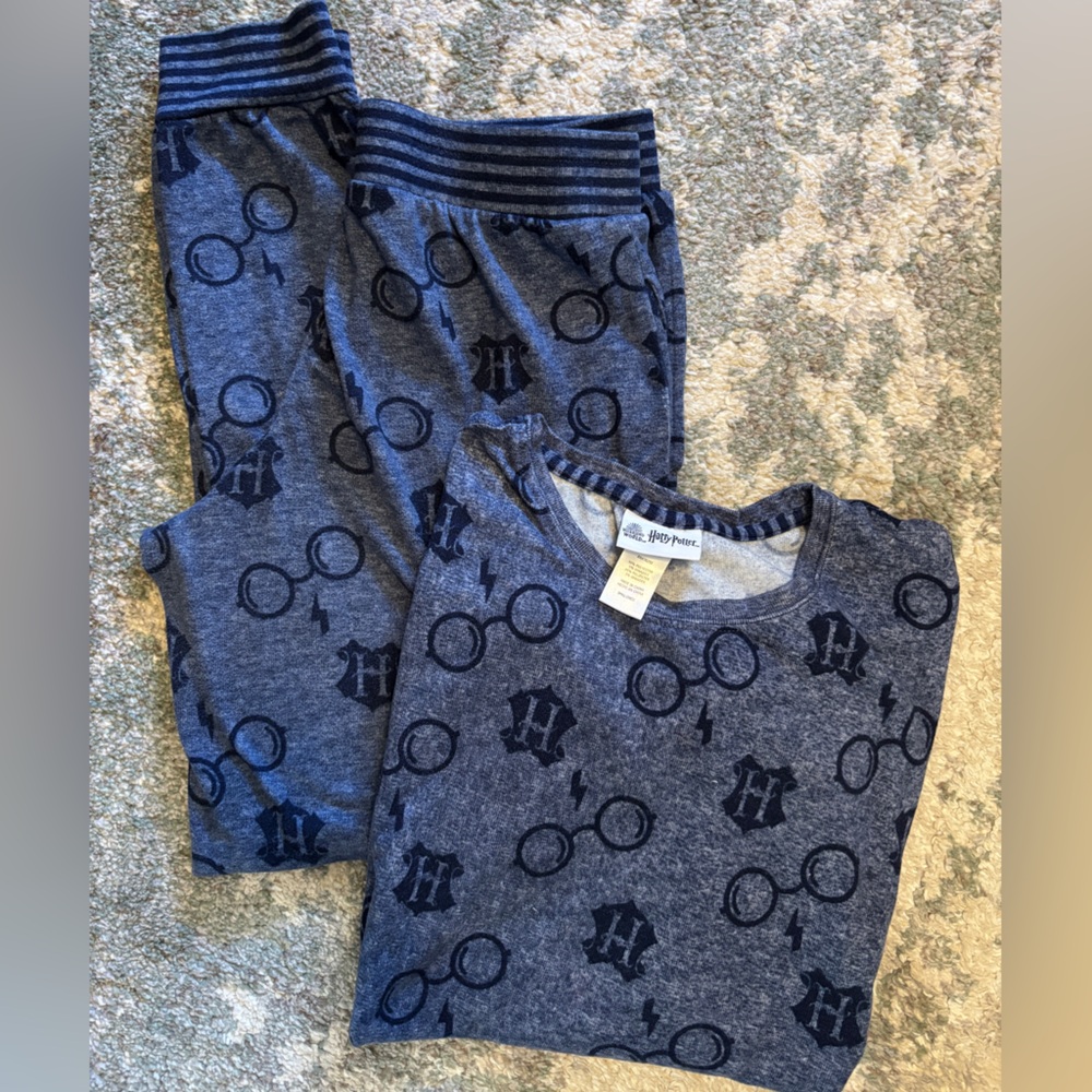 Harry Potter Loungewear Set, Long Sleeve Crewneck and Sweatpants, Adult Small